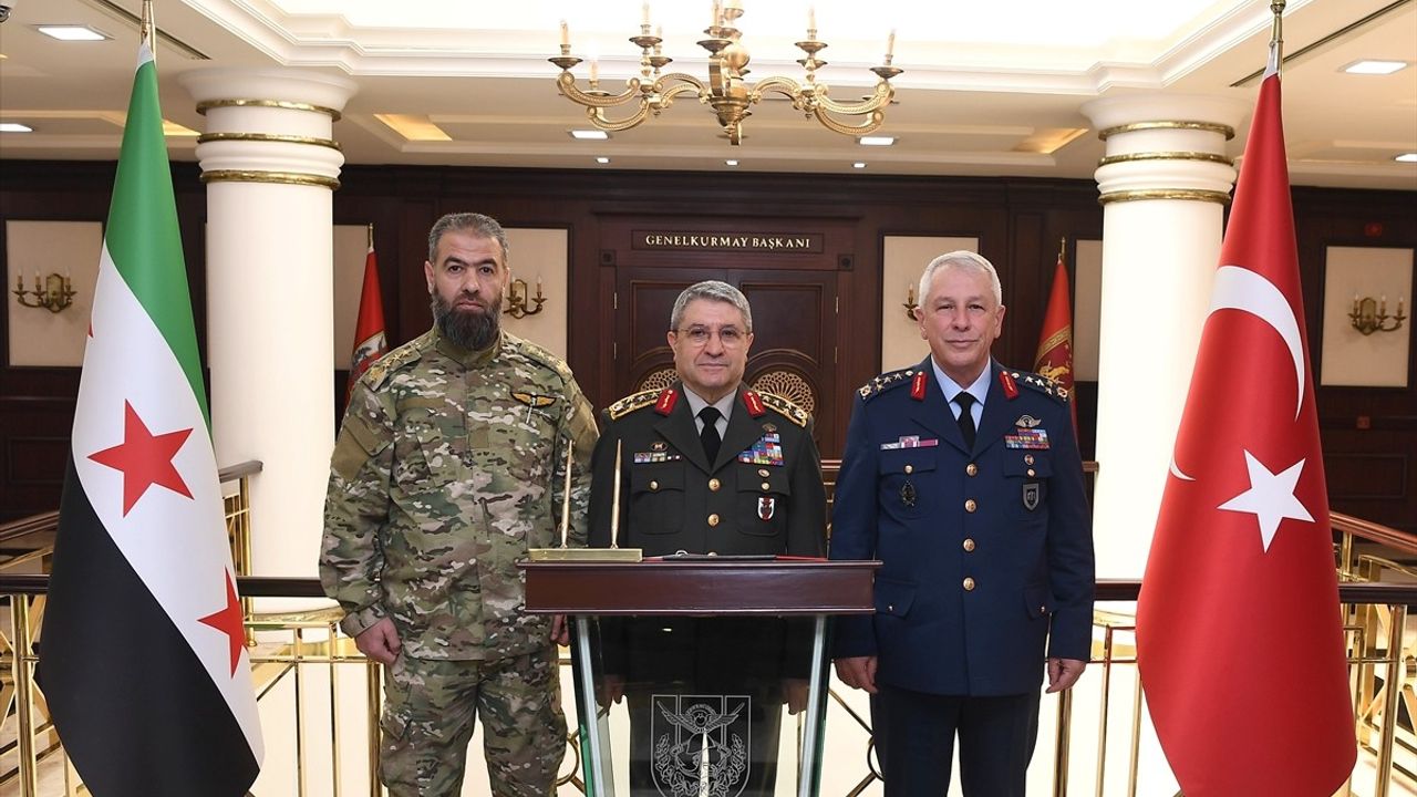 Genelkurmay Başkanı Bayraktaroğlu, Suriye Hava Kuvvetleri Komutanı Hawary'i Ağırladı