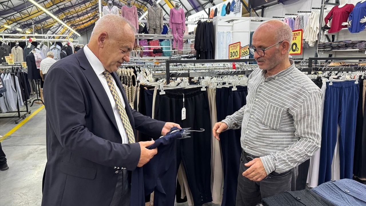 Giyimkent Esnafından Gazze'ye Destek Kampanyası