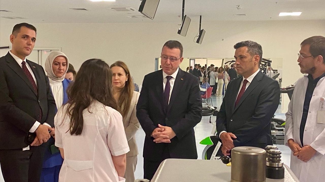 Hakan Usta Eskişehir Şehir Hastanesini Ziyaret Etti