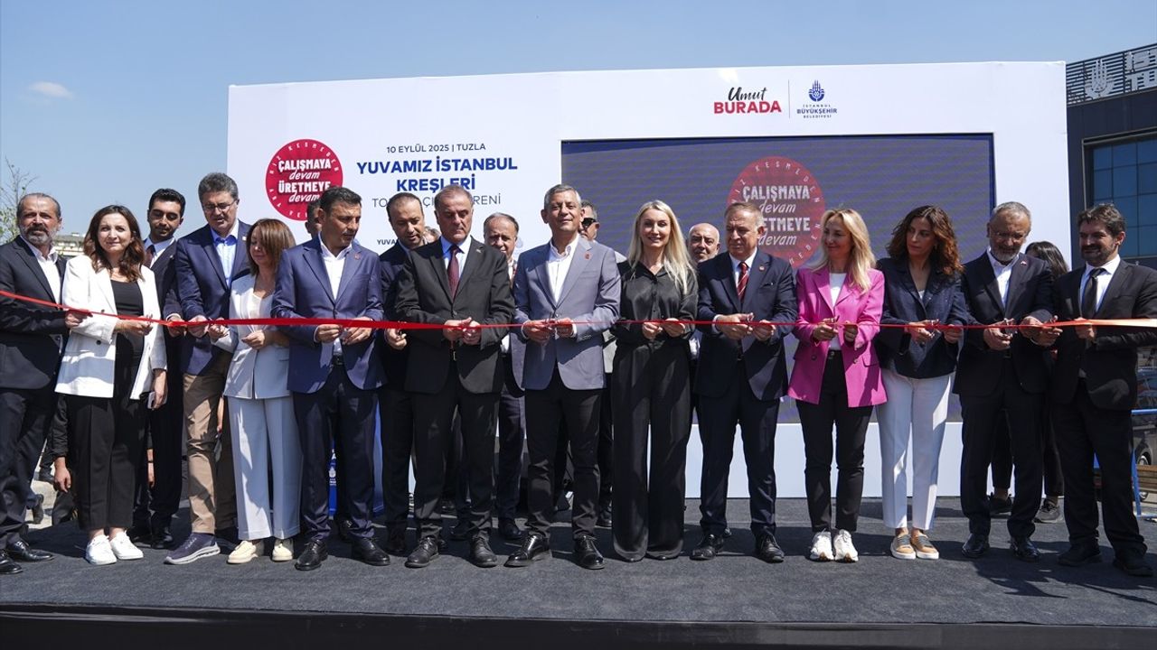 İBB Yuvamız İstanbul Çocuk Etkinlik Merkezi Açıldı