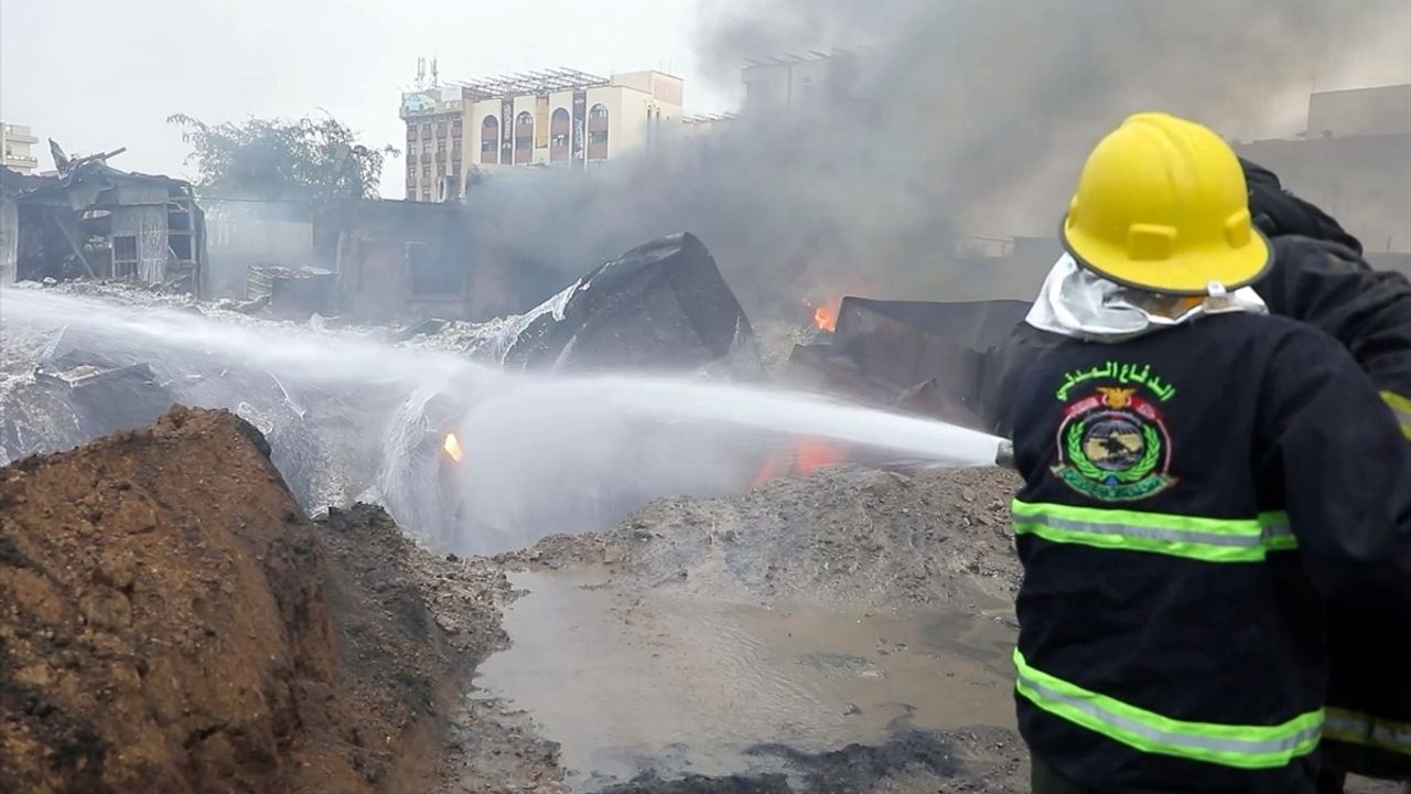 İsrail'in Yemen'e Hava Saldırısı: Mesaj ve Hedefler