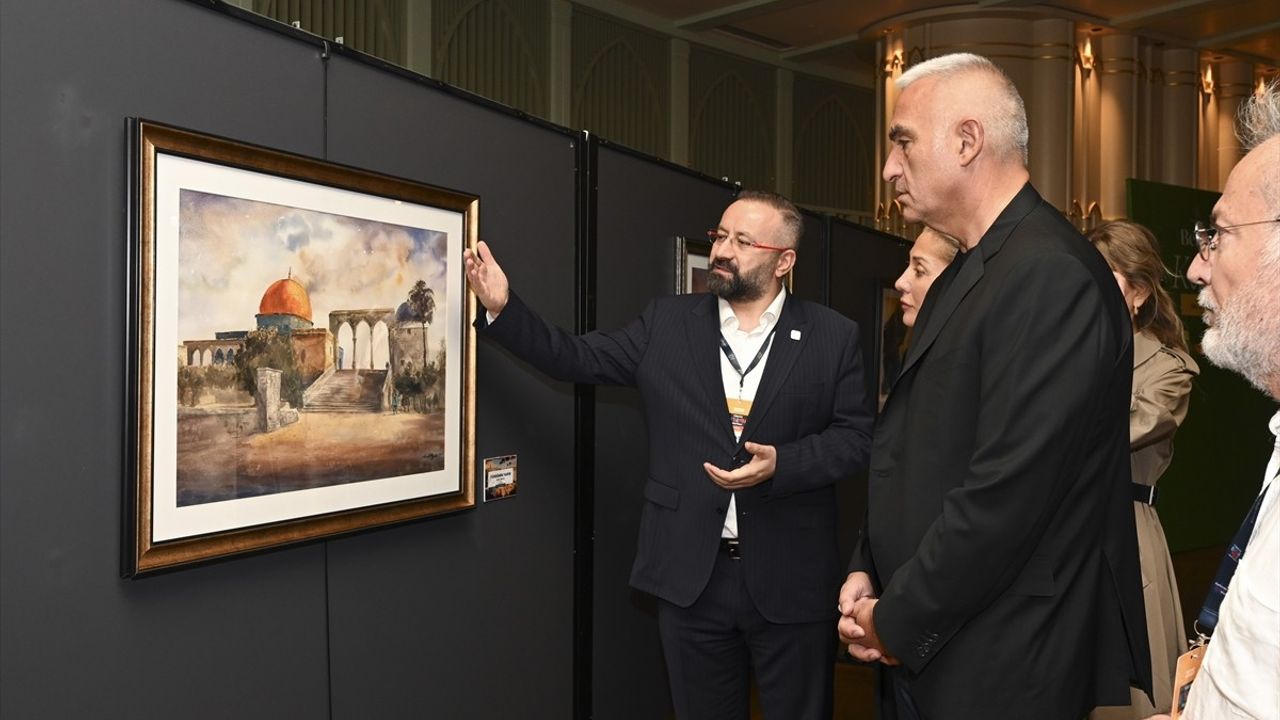 İstanbul Kültür Yolu Festivali'nde Bakan Ersoy'dan Sanat Turu