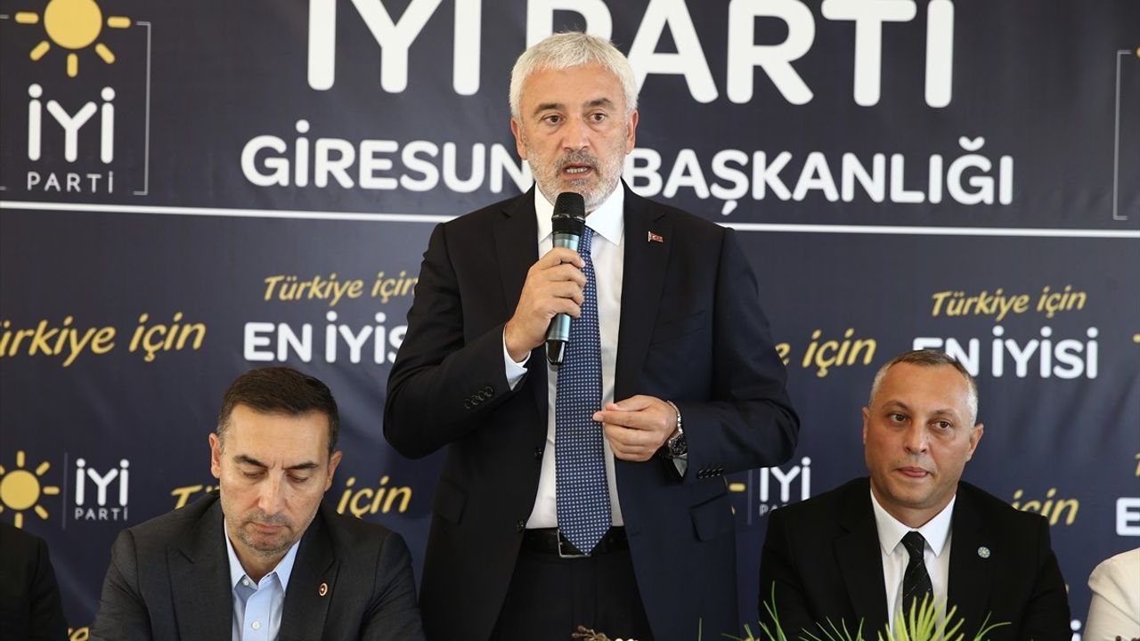 İYİ Parti'den Giresun'da Basın Toplantısı
