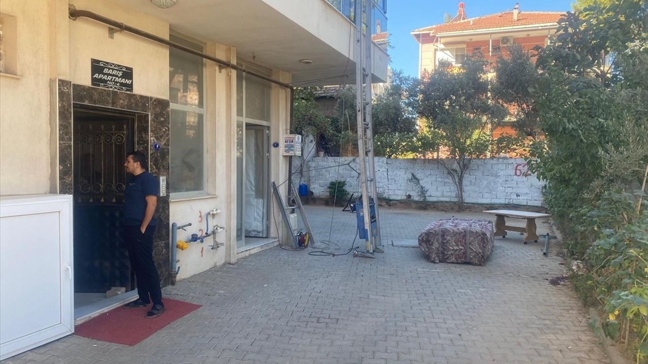 İzmir'de Taşınma Sırasında Acı Kaza: 9 Yaşındaki Çocuk Hayatını Kaybetti