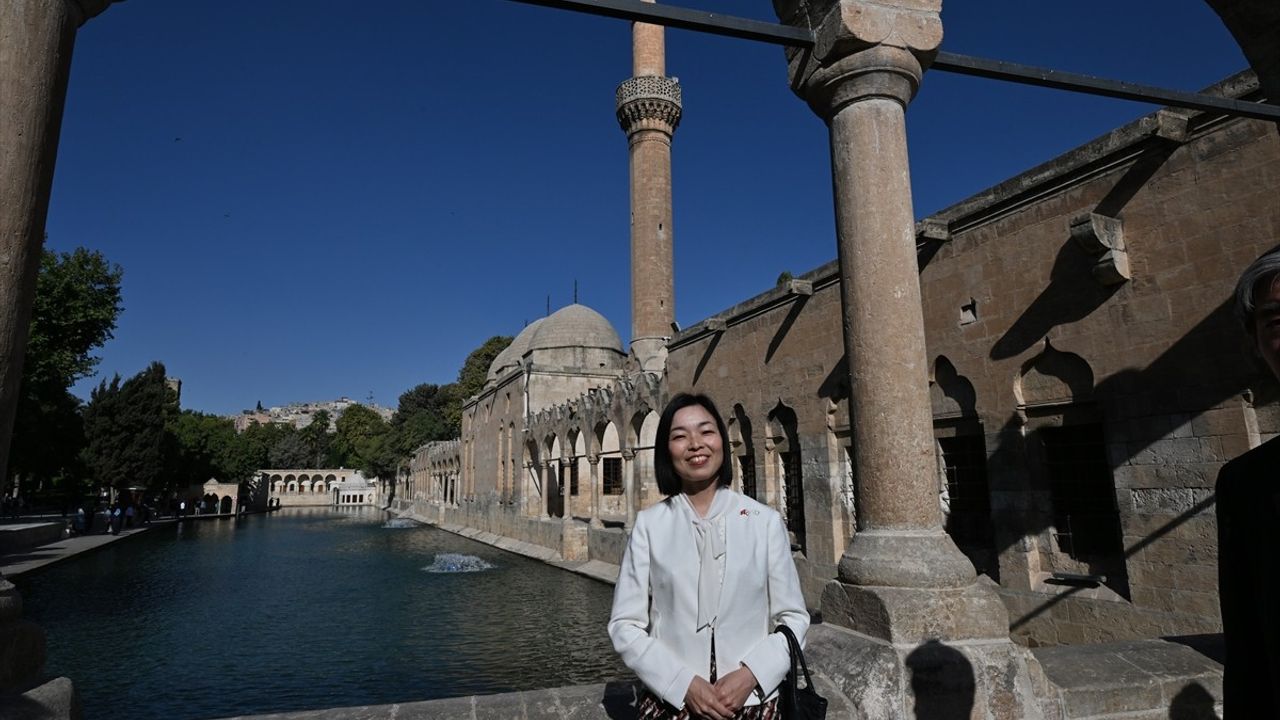 Japonya Prensesi Akiko Mikasa Balıklıgöl'ü Ziyaret Etti