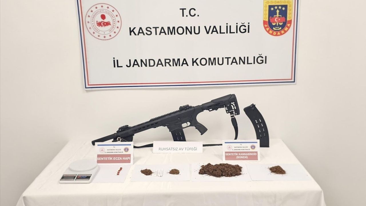 Kastamonu'da Uyuşturucu Operasyonunda 5 Tutuklama