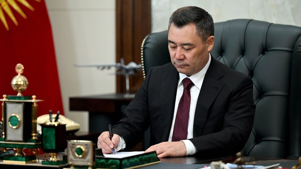 Kırgızistan'da Erken Genel Seçim Tarihi Belirlendi