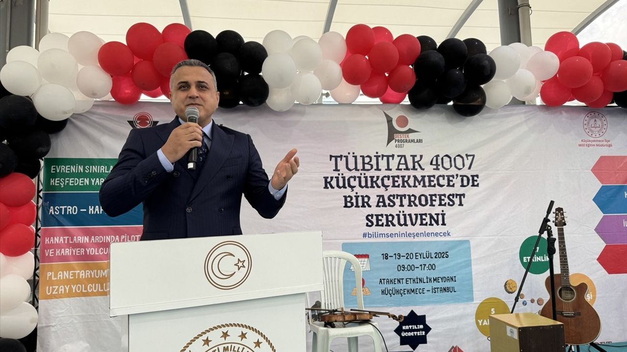 Küçükçekmece'deki Bilim ve Uzay Festivali Başladı