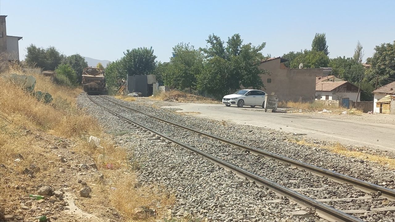 Malatya'da Tren Kazası Sonucu Bir Kişi Hayatını Kaybetti