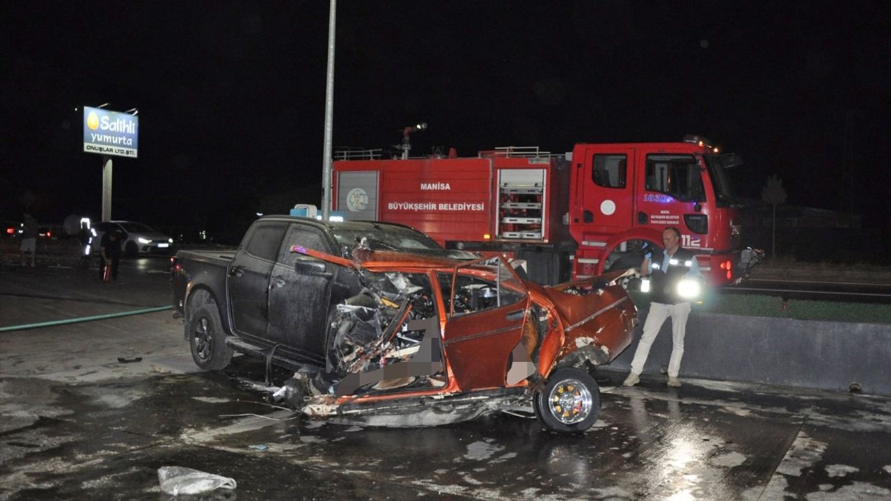 Manisa'da Kaza: 5 Ölü, 6 Yaralı