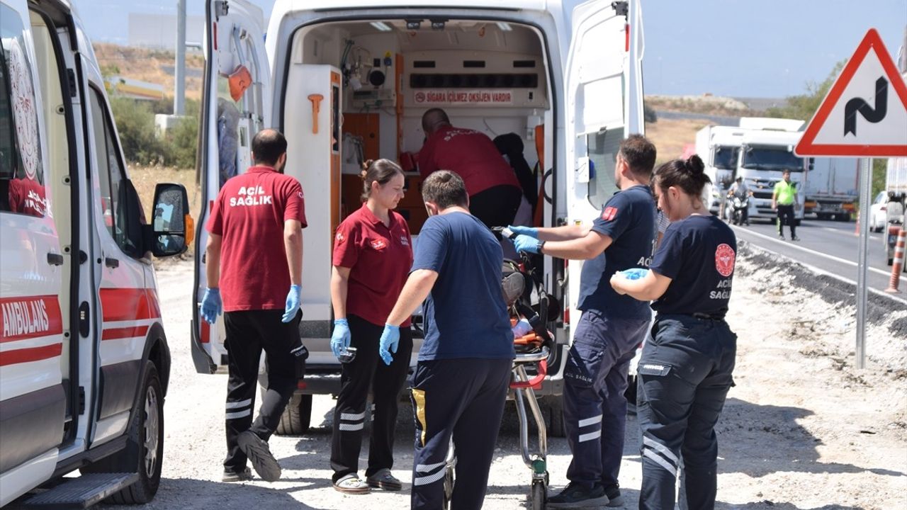 Manisa'da Zincirleme Trafik Kazası: 6 Yaralı