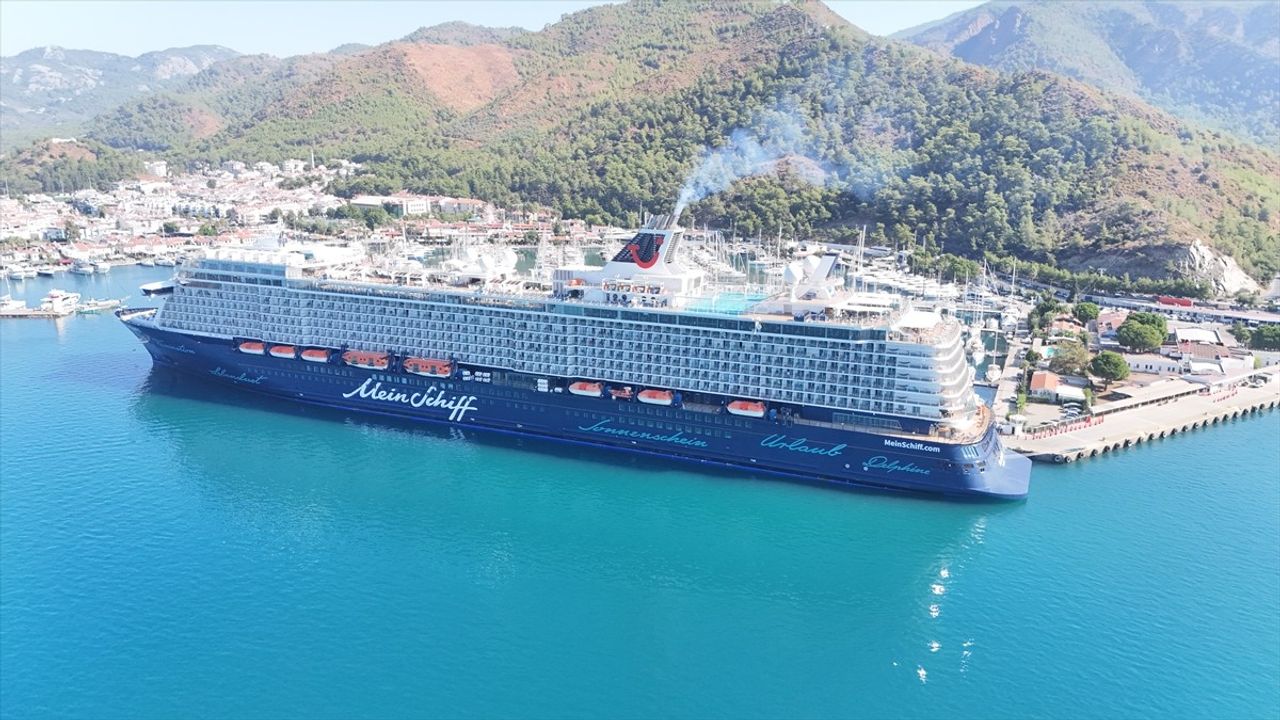 Marmaris'e Gelen "Mein Schiff 5" Kruvaziyeri ile 2.600 Turist