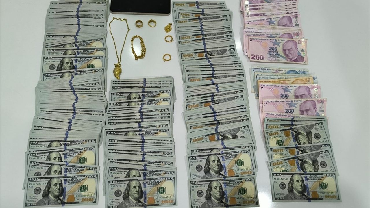 Mersin'de Dolandırıcılık Operasyonu: 3 Şüpheli Tutuklandı