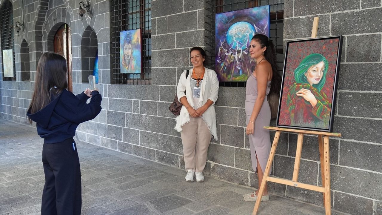Mezopotamya'nın İzleri Serigisi Diyarbakır'da Açıldı