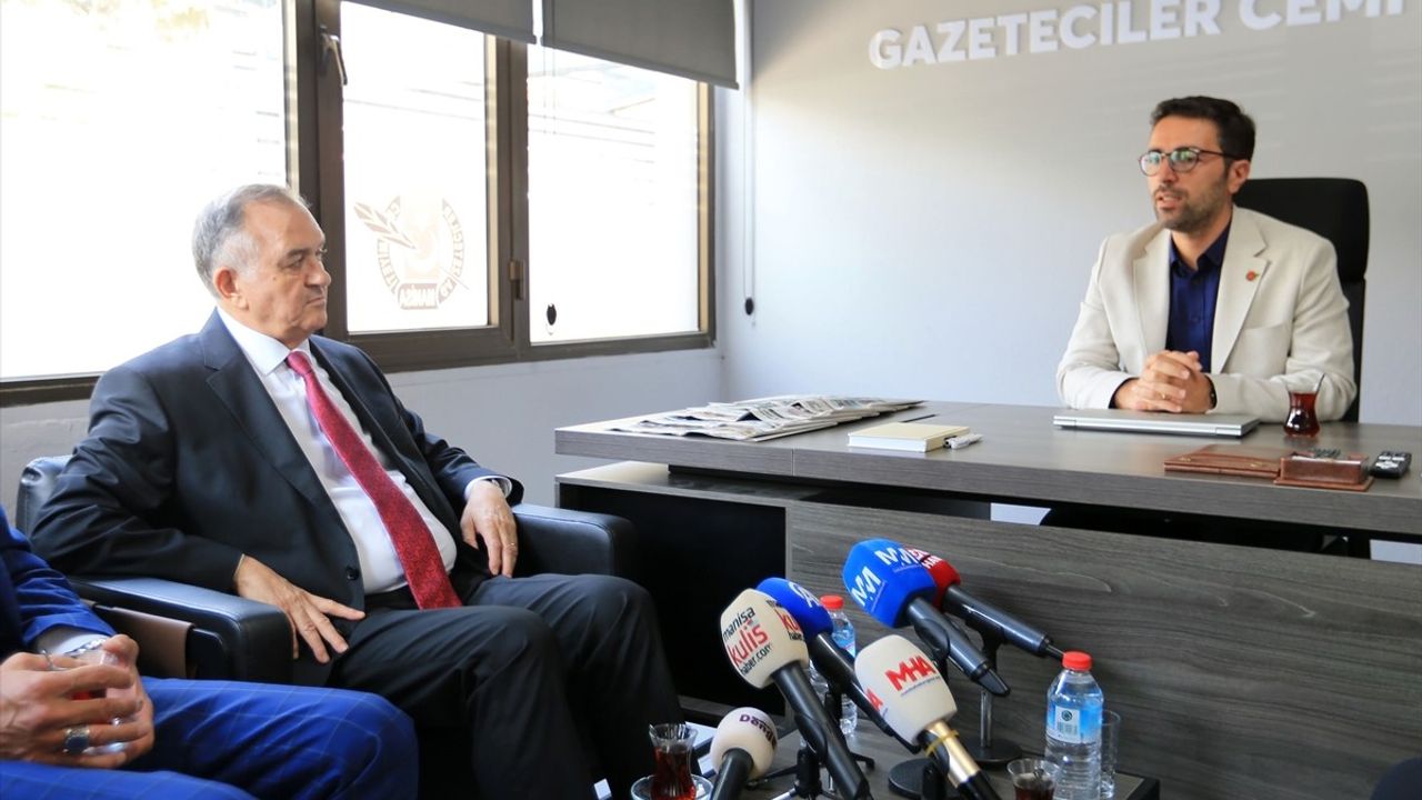 MHP Grup Başkanvekili Akçay'dan Barış ve Yolsuzluk Üzerine Açıklamalar