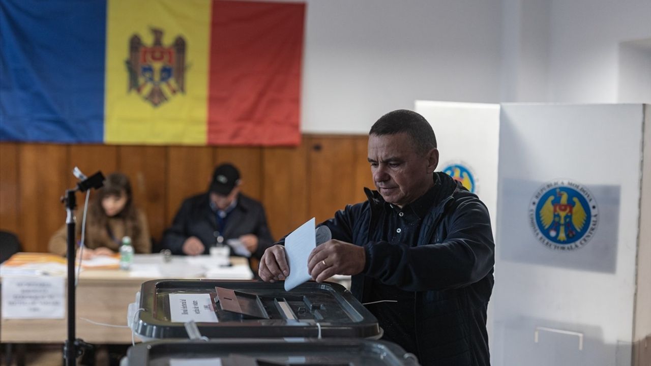Moldova'da Parlamento Seçimleri Başladı