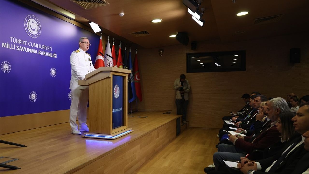 MSB'den Basın Bilgilendirme Toplantısı: Ada'daki Dengeler ve Güvenlik Önlemleri