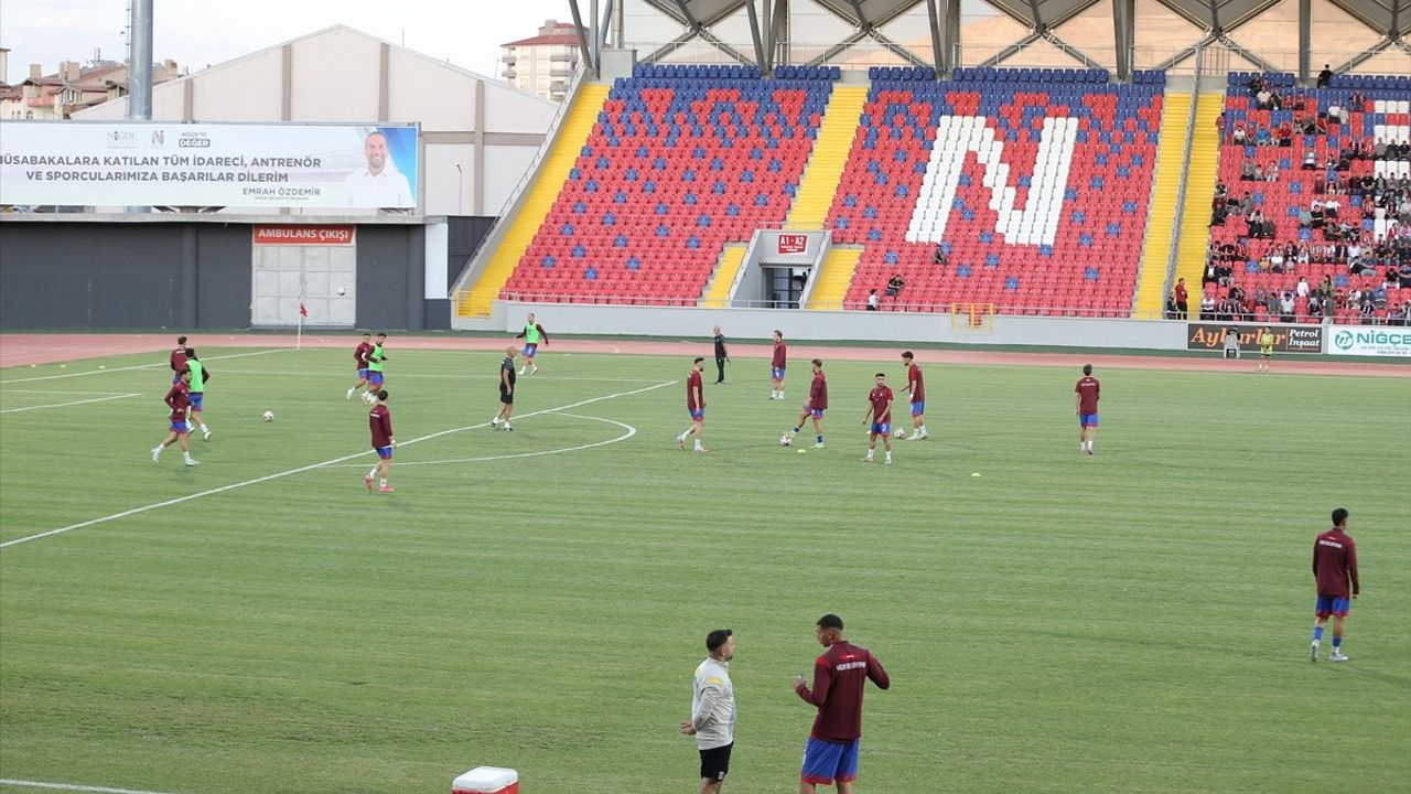 Niğde 5 Şubat Şehir Stadı Açılışı Yapıldı