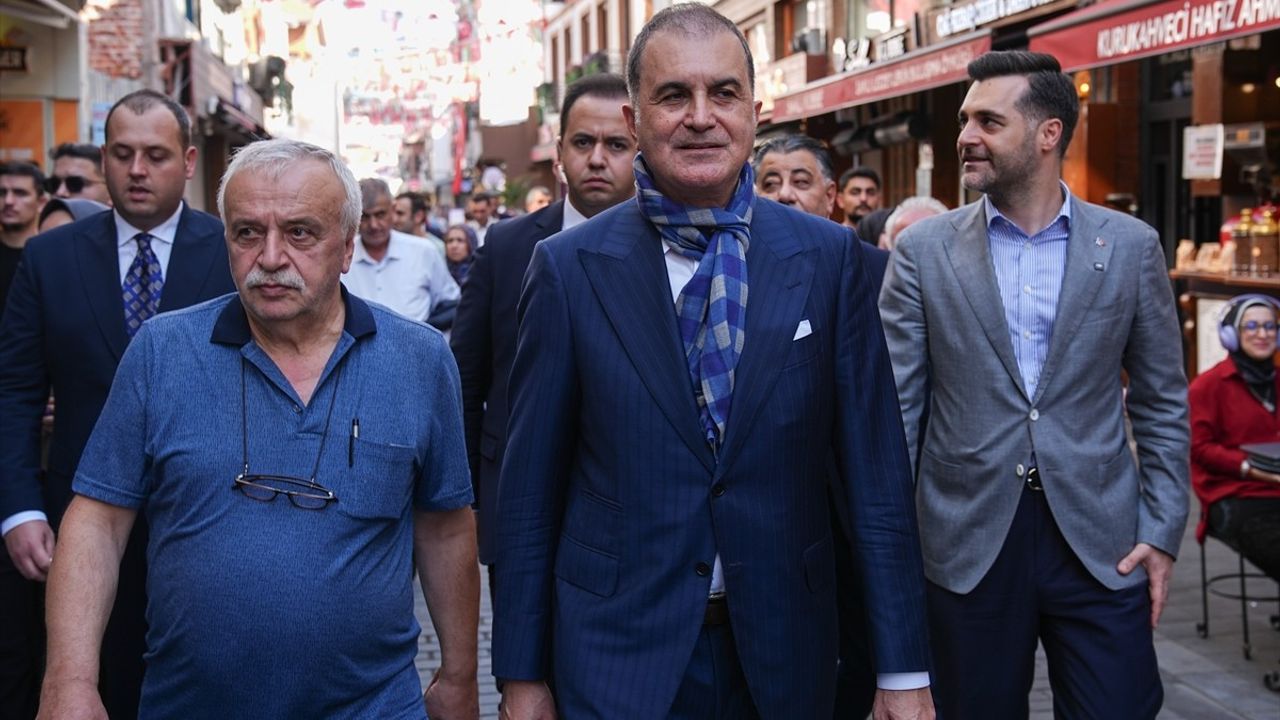 Ömer Çelik Üsküdar'da Esnaflarla Buluştu