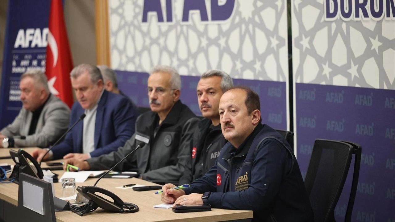 Rize'de Sağanak ve Sel İçin Koordinasyon Toplantısı