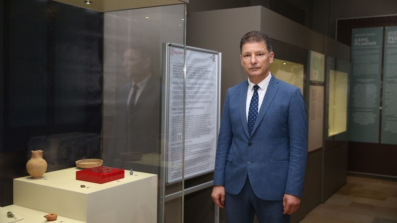 Sakarya'da Antik Dönemde Mezar Hediyeleri Sergisi Açıldı