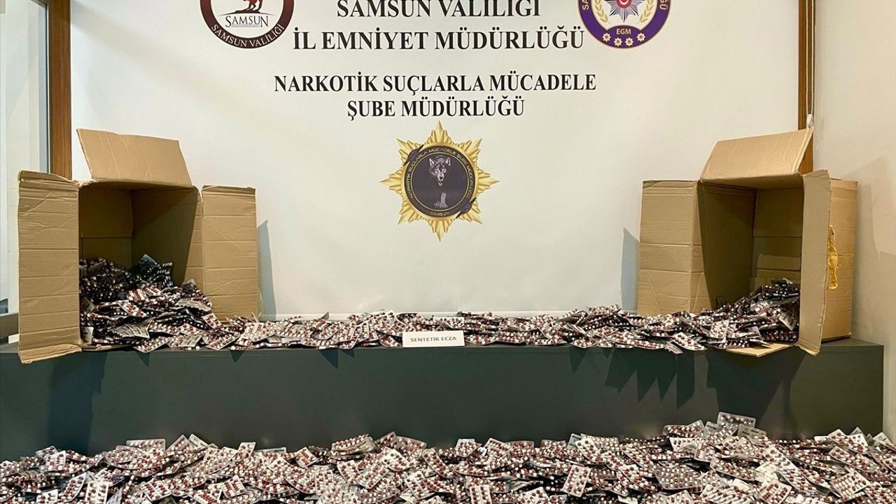 Samsun'da 47 Bin Sentetik Ecza Hapı Ele Geçirildi