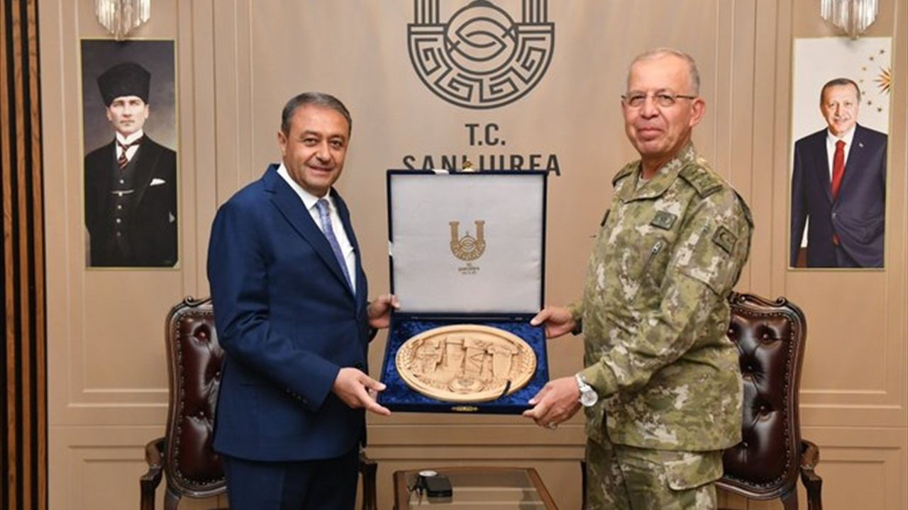 Şanlıurfa'da Askeri Ziyaret: 2. Ordu Komutanı Valiliği Ziyaret Etti