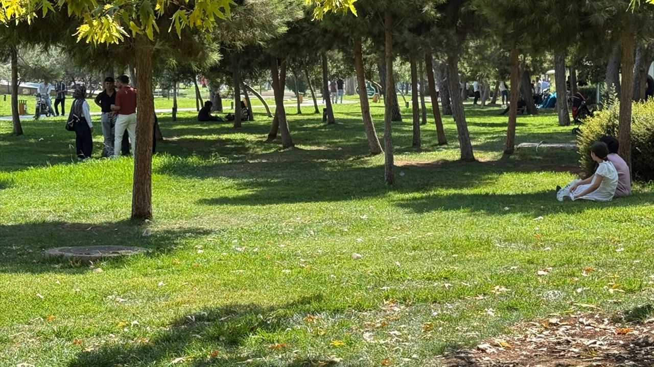 Şanlıurfa'da Sıcaklık Rekoru: 49 Derece