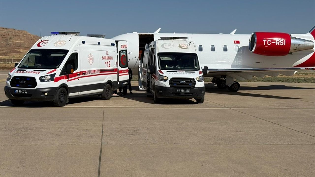 Siirt'te Hava Ambulansı İle Acil Sevk