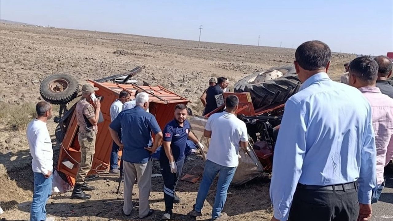 Şırnak'ta Traktör Römorku Altında Kalan Kadın Hayatını Kaybetti