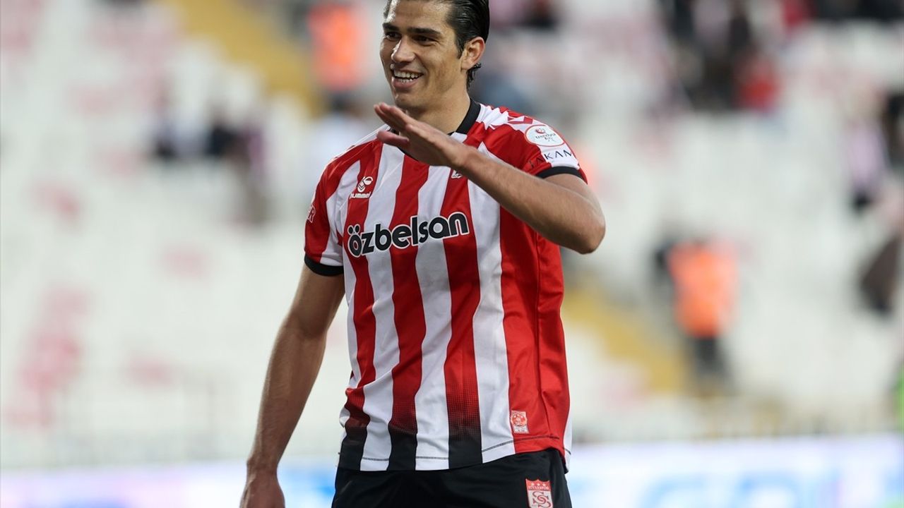 Sivasspor'dan Adana Demirspor'a Farklı Zafer