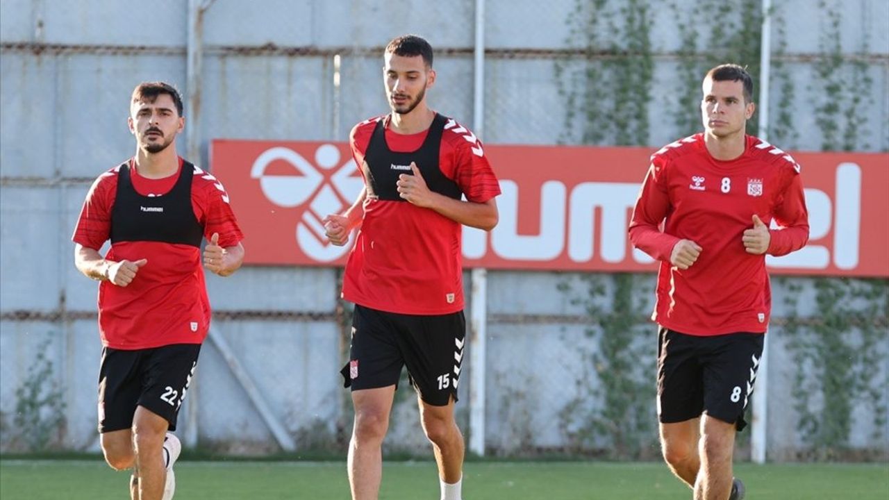 Sivasspor Hazırlıklara Devam Ediyor