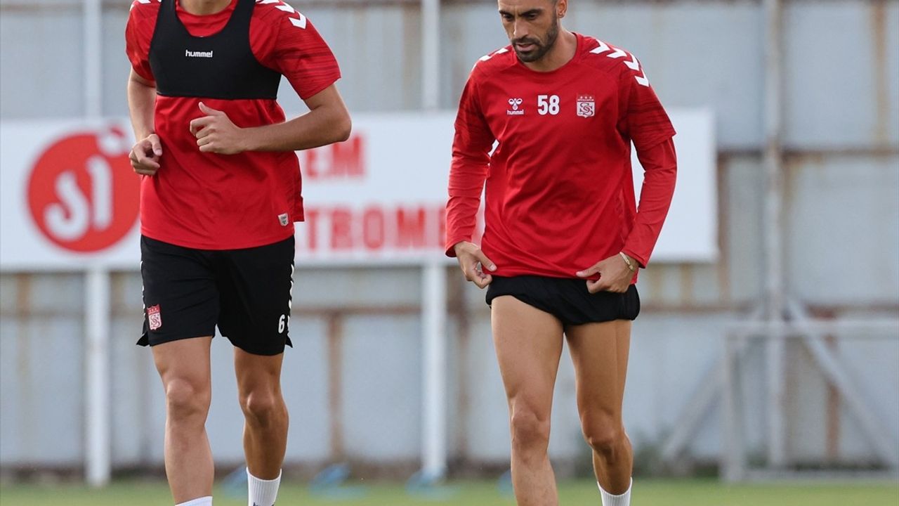 Sivasspor Sarıyer Maçının Hazırlıklarına Hızla Devam Ediyor