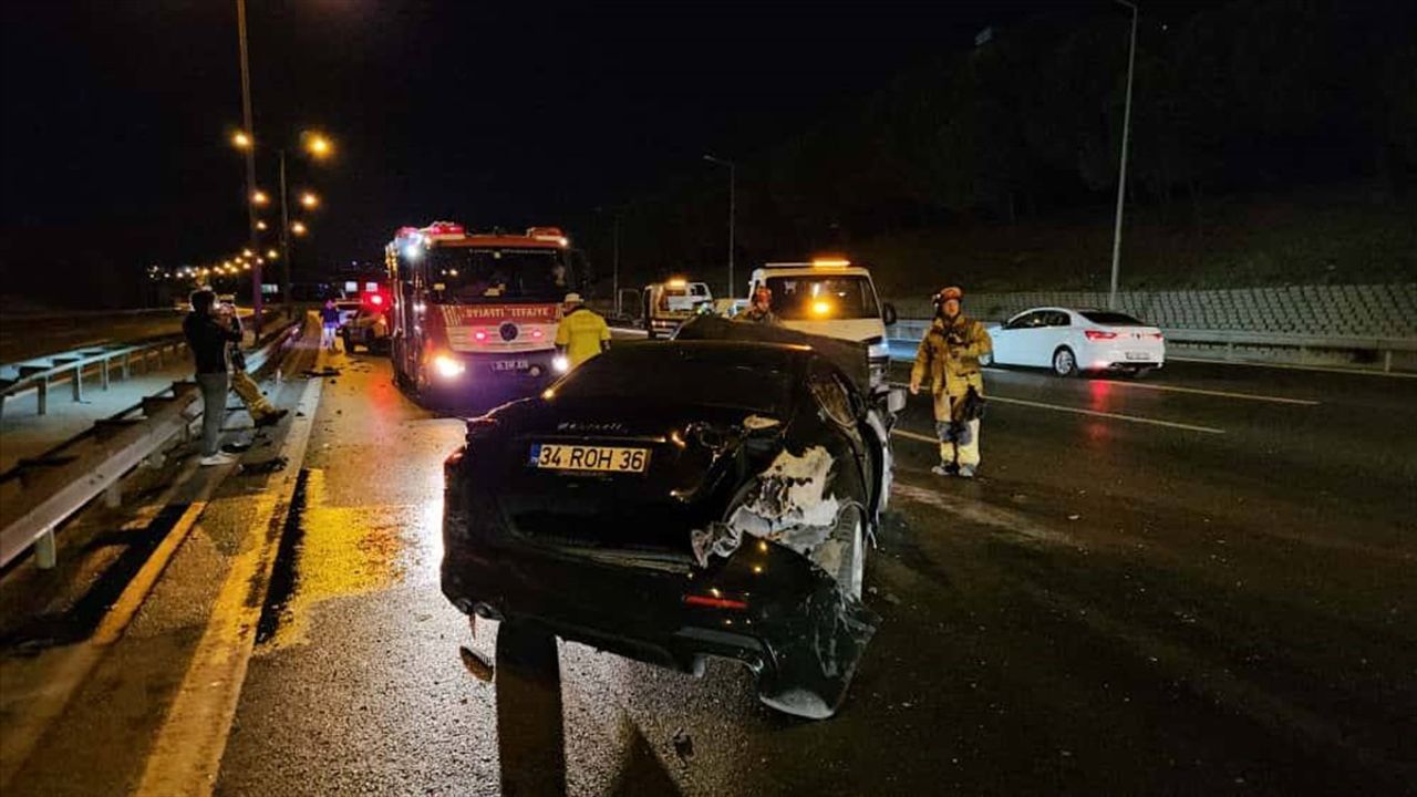 Sultangazi'de Kaza Sonrası Sürücü Kaçtı