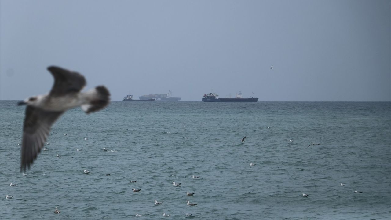 Tekirdağ'da Poyrazın Deniz Ulaşımına Etkisi
