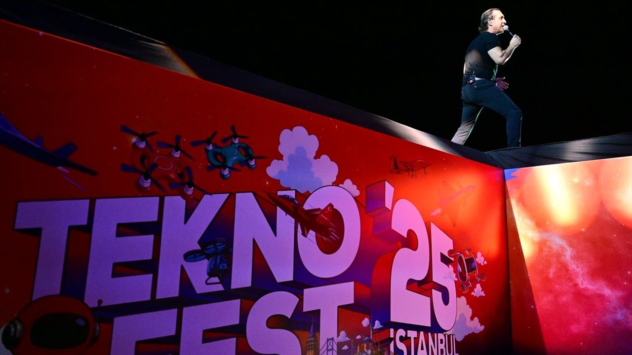 TEKNOFEST İstanbul 2023: Kıraç'ın Konseri ile Final