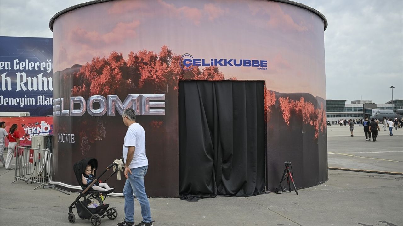 TEKNOFEST İstanbul: Çelik Kubbe Deneyim Alanı Ziyaretçileri Büyülüyor