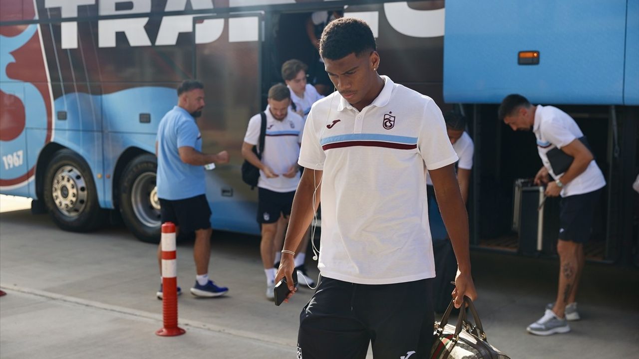 Trabzonspor İstanbul'a Gitti