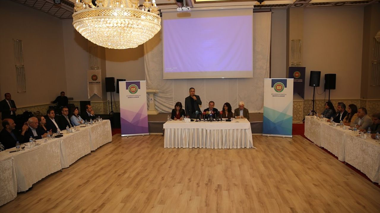 Tuncer Bakırhan: Terörsüz Türkiye Süreci Tarihi Bir Değer Taşıyor