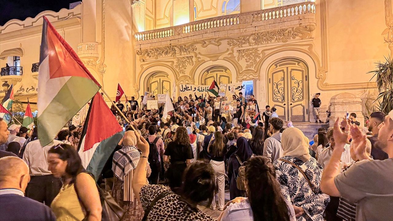 Tunus'ta Küresel Sumud Filosu'na Yönelik İHA Saldırıları Protesto Edildi