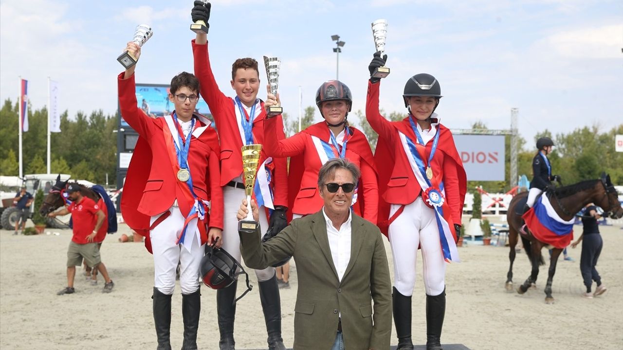 Türk Biniciliği Engel Atlama Balkan Şampiyonası'nda Zirvede