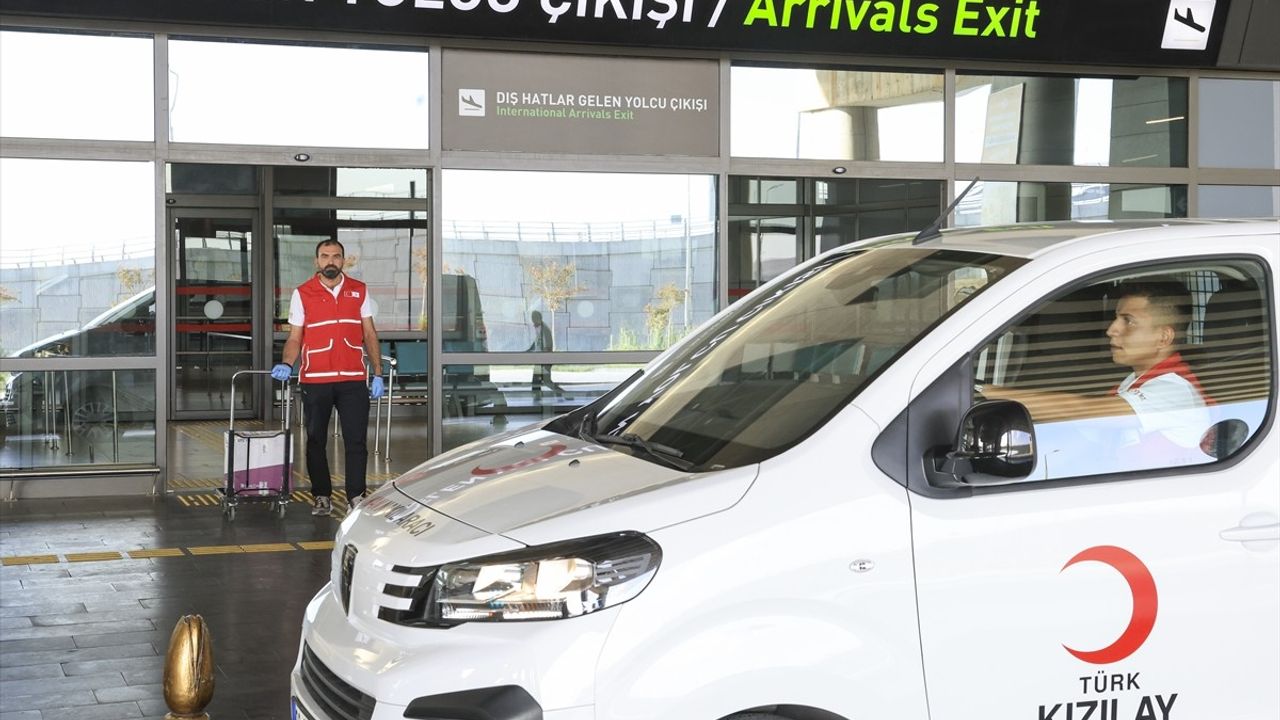 Türk Kızılay'dan Altın Kan Operasyonu: Zamanla Yarışan Hayat Kurtarma İnisiyatifi