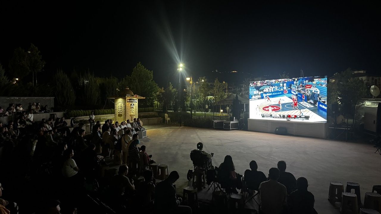 Türkiye-Yunanistan EuroBasket 2025 Yarı Finali Çankırı'da Dev Ekranda İzleniyor