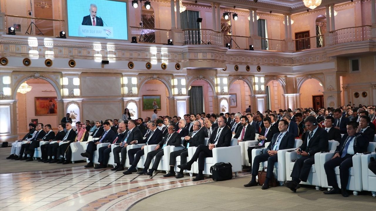 Ulaştırma Bakanı Uraloğlu, İstanbul Kuzey Demiryolu Geçişi Projesi İhalesini Hedefliyor