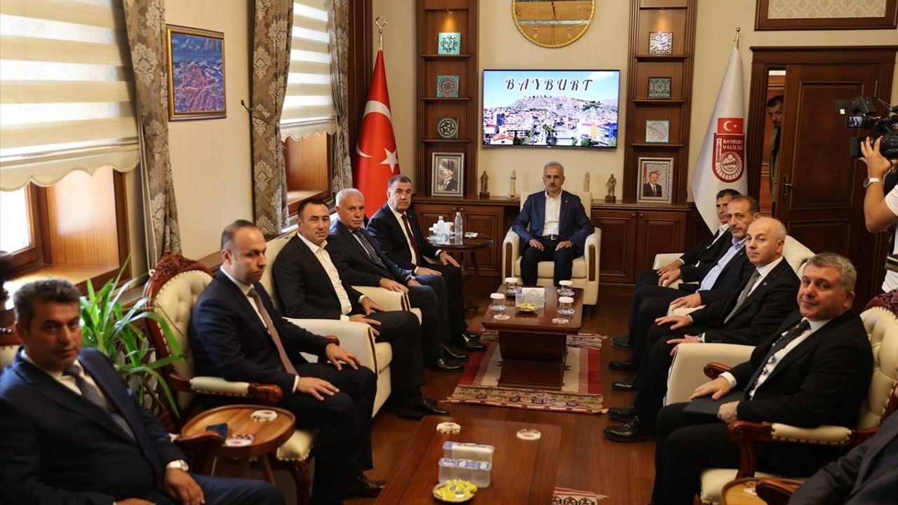 Ulaştırma Bakanı Uraloğlu'ndan Bayburt'ta Önemli Açıklamalar