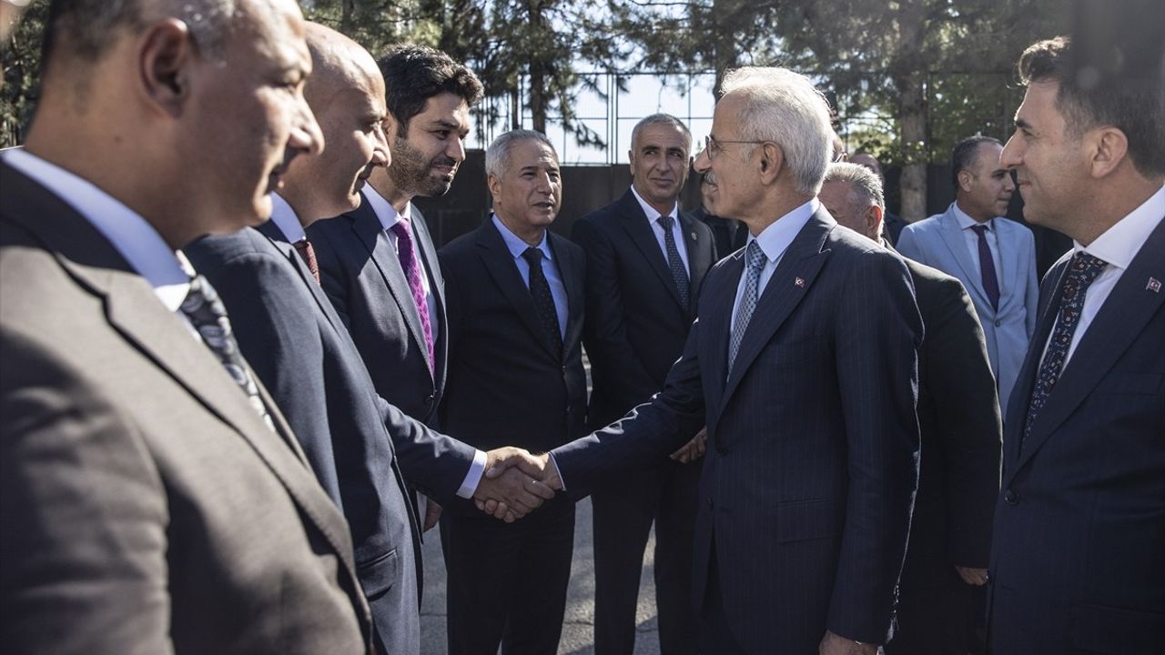 Ulaştırma ve Altyapı Bakanı Uraloğlu Tunceli'de
