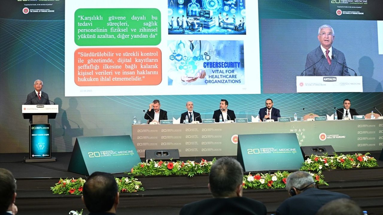 Uluslararası 20. Adli Tıp Günleri Antalya'da Devam Ediyor