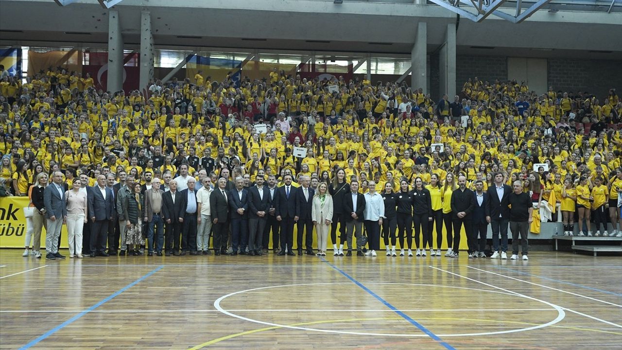 VakıfBank, Bosna Hersek Voleyboluna Destek Veriyor
