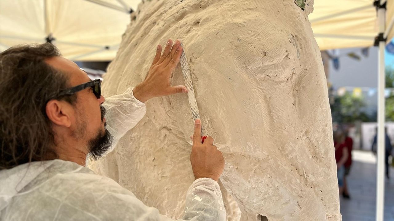 10. Uluslararası Kaleiçi Old Town Festivali Antalya'da Devam Ediyor