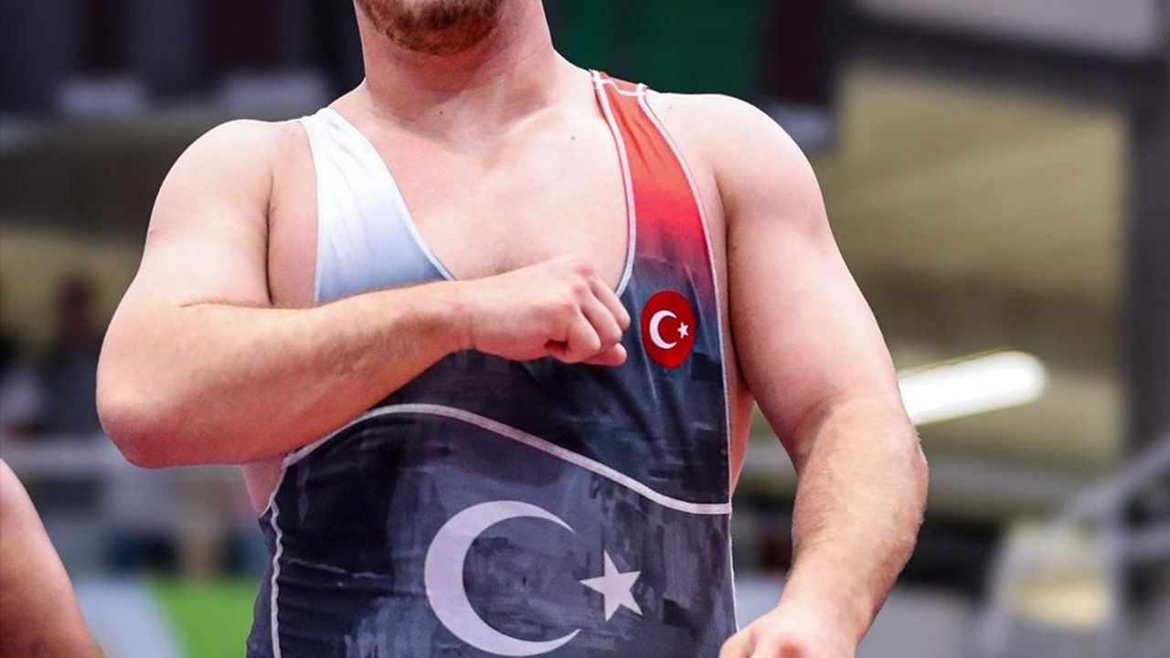 2023 Dünya 23 Yaş Altı Güreş Şampiyonası'nda İki Milli Madalya